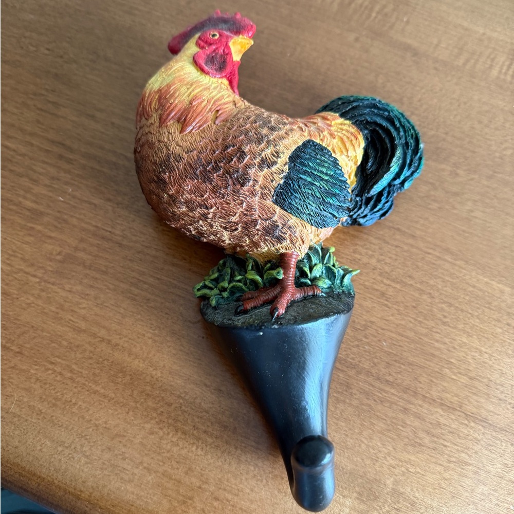Beautiful RARE Rooster Wall Hook - Picture 2 of 3